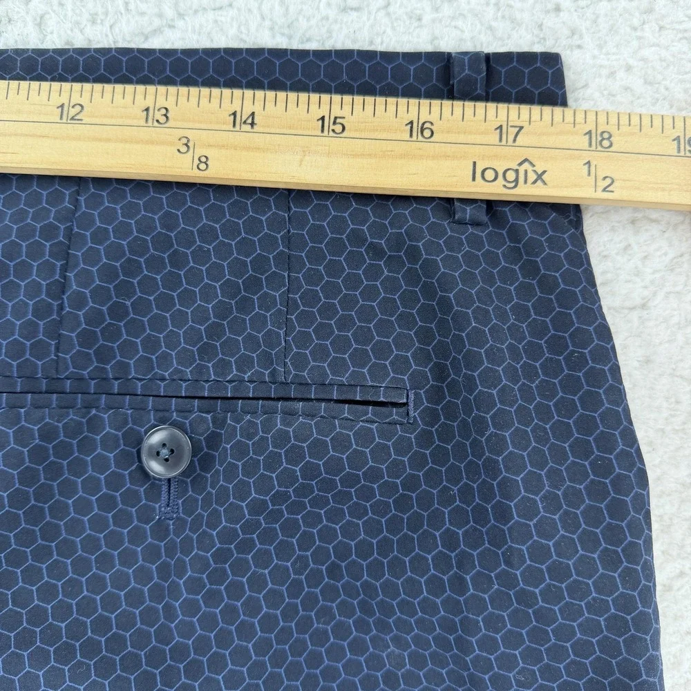 Uniqlo Shorts Mens Large Blue Microfiber Chino Golf Stretch Athletic Summer